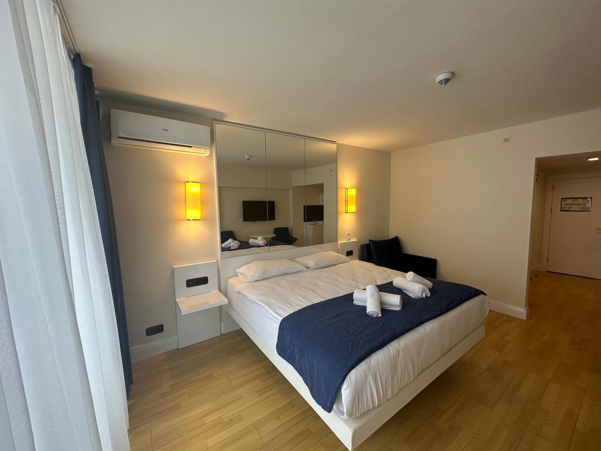 Orbi City Block Superior Class Apartments Батуми Экстерьер фото